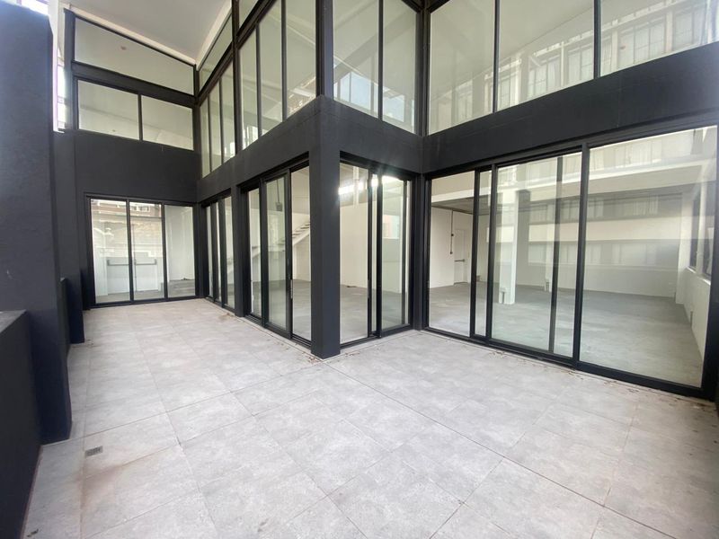 Restaurant and Bar Space to Rent in Harrington Street, Gardens - Photo 10