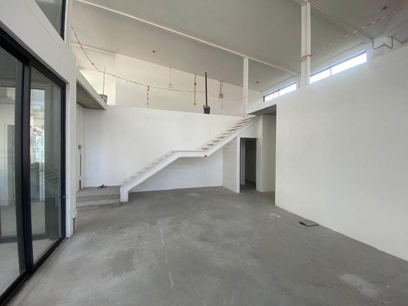 Restaurant and Bar Space to Rent in Harrington Street, Gardens - Photo 2