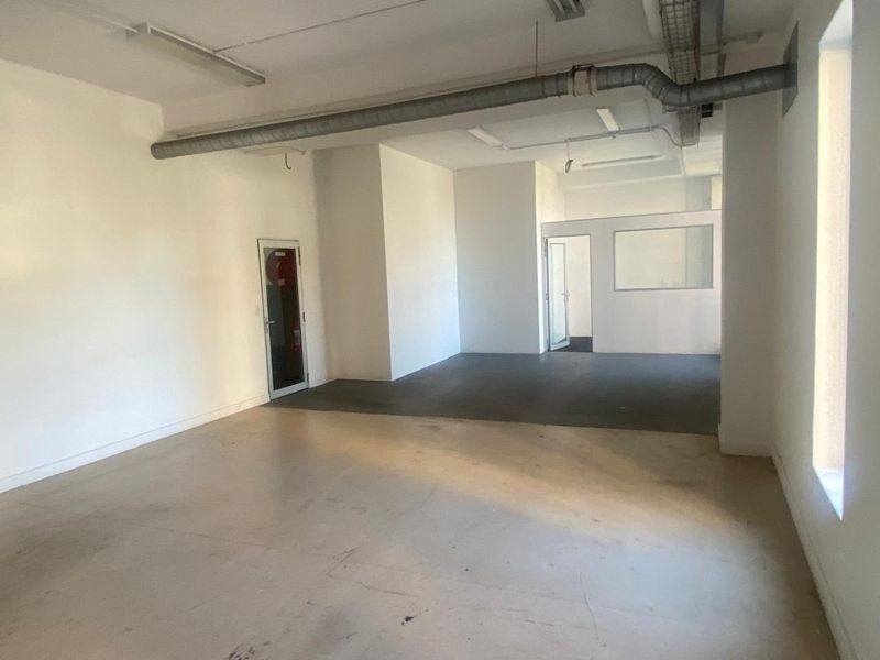 Showroom To Let in Cape Town City Centre - Photo 6