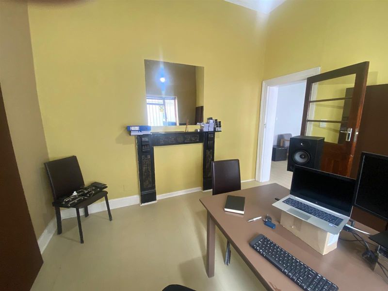 Free-Standing Building For Sale in Gardens - Photo 6