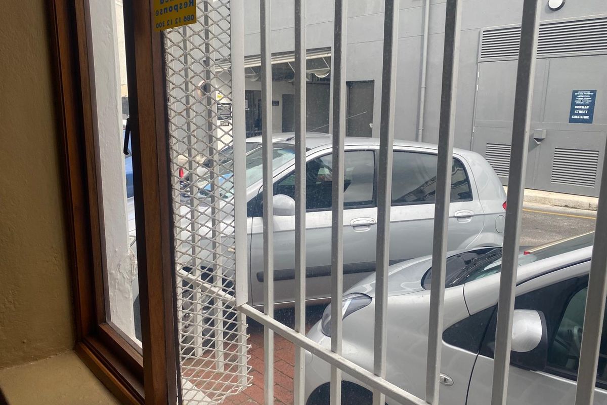 Free-Standing Building For Sale in Gardens - Photo 5