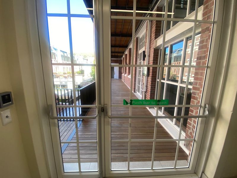 Fully Fitted, Furnished Plug And Play Offices To Let In Gardens - Photo 4