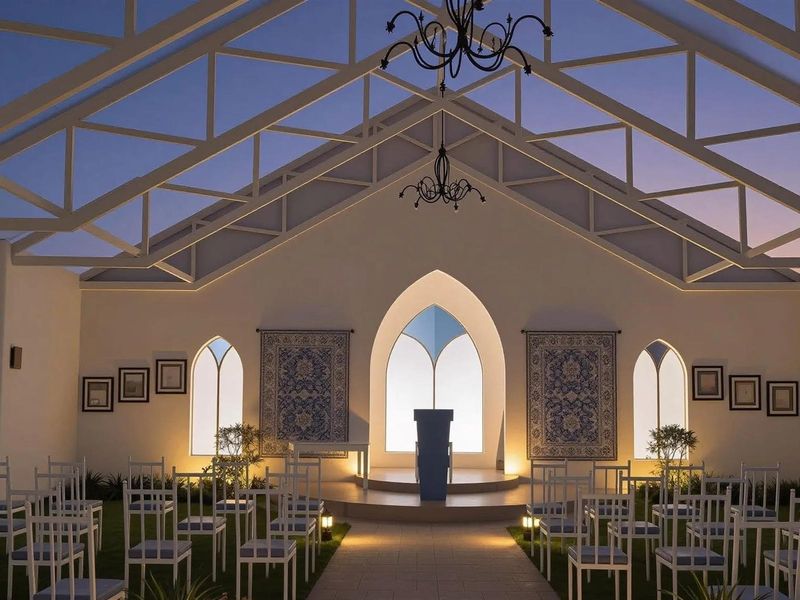 Lovely property offering diverse range of income opportunities - Photo 3