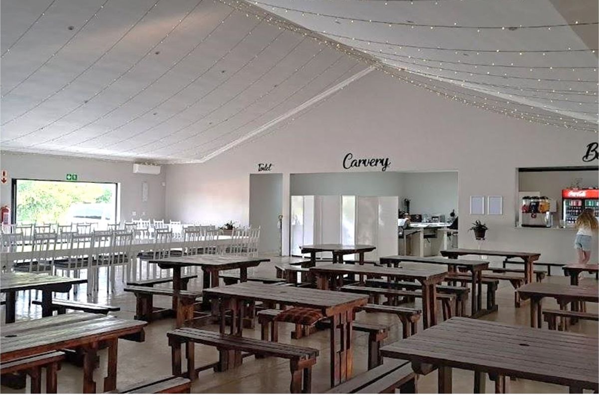 Lovely property offering diverse range of income opportunities - Photo 5