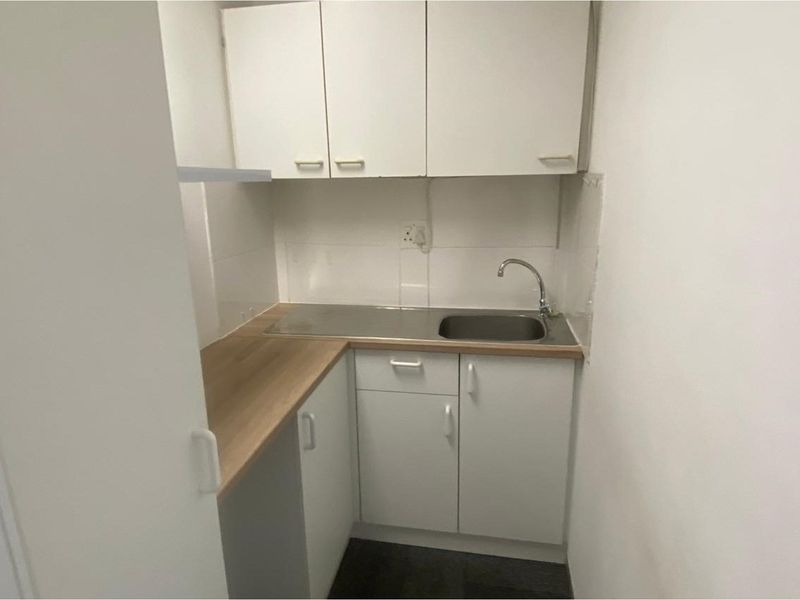 A-Grade Office Space To Let at The Box in Cape Town City Centre - Photo 7