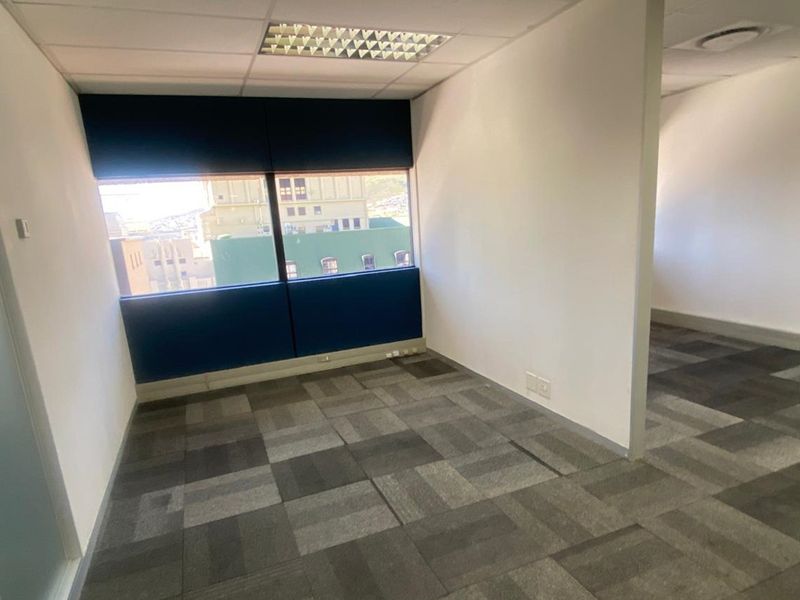 A-Grade Office Space To Let at The Box in Cape Town City Centre - Photo 5