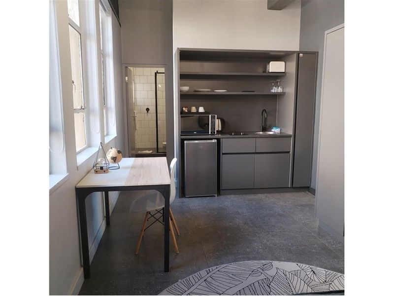 Apartment To Rent in Cape Town City Centre, Cape Town - Photo 9
