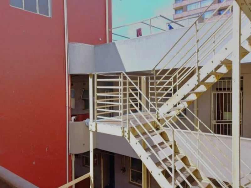 This is a rare opportunity to own a high-yield commercial property ! - Photo 2