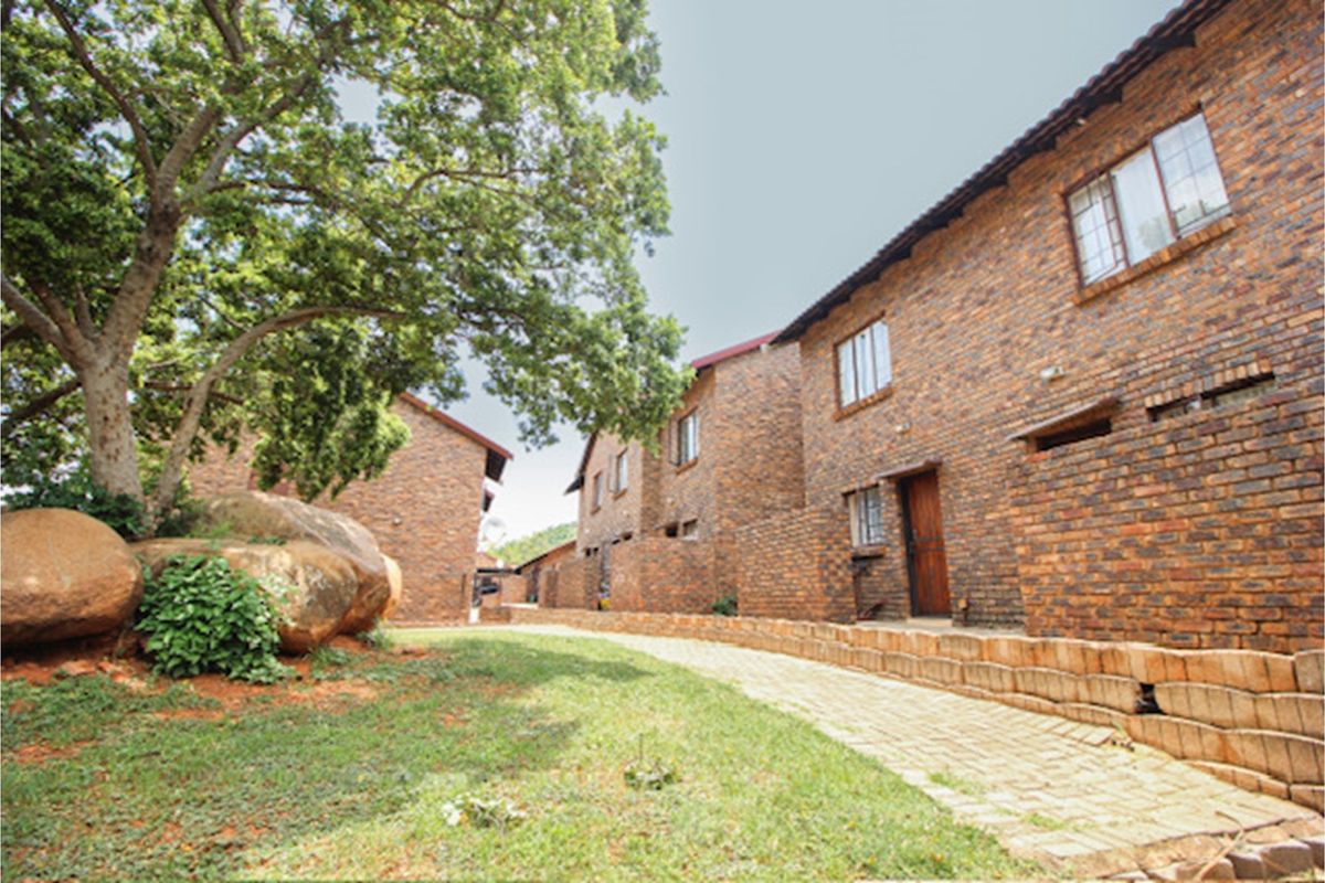 Residential Building Comprising 55 Units - Photo 5