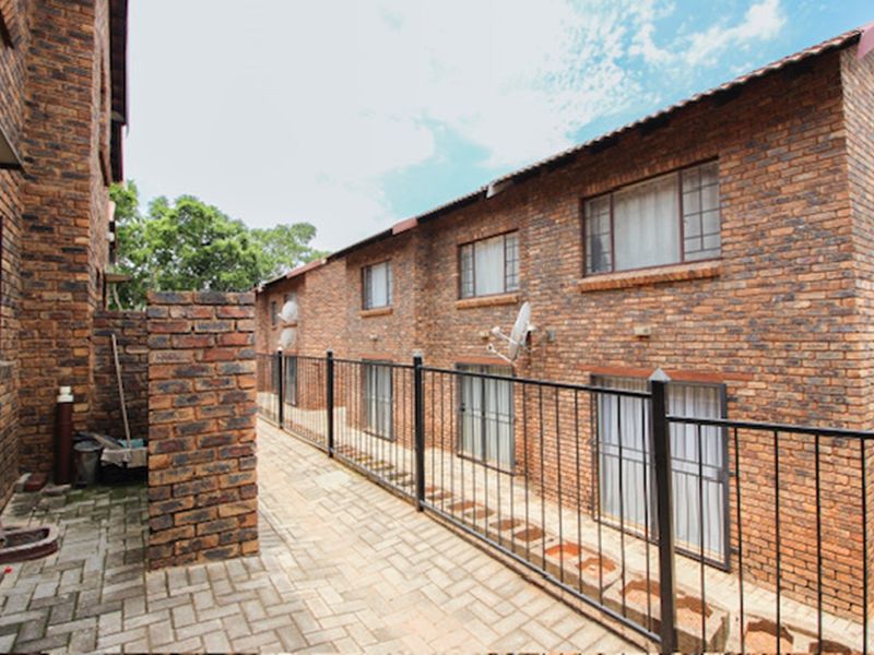 Residential Building Comprising 55 Units - Photo 4