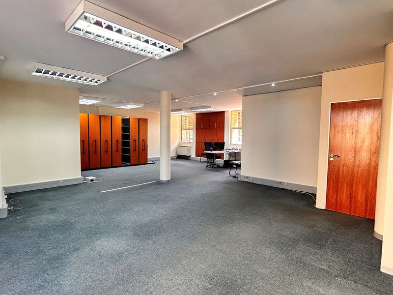 Commercial office building in Menlyn - Photo 5