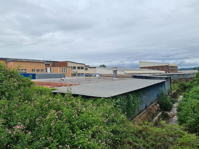 Versatile Industrial Property with High-Visibility Location - Nelspruit - Photo 8