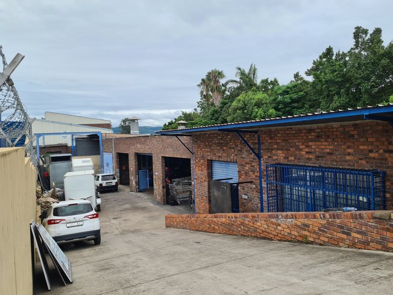 Versatile Industrial Property with High-Visibility Location - Nelspruit - Photo 7