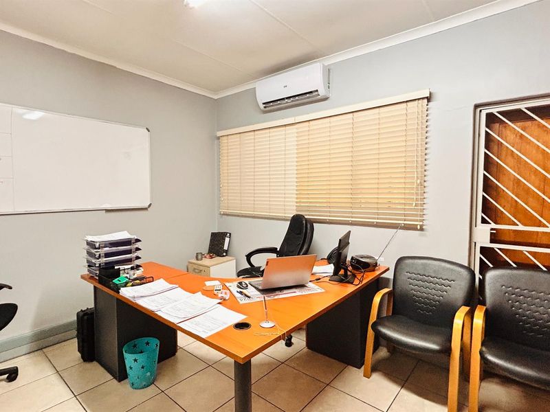 Discover a Unique Commercial Gem in Tranquil Georgeville - Photo 5