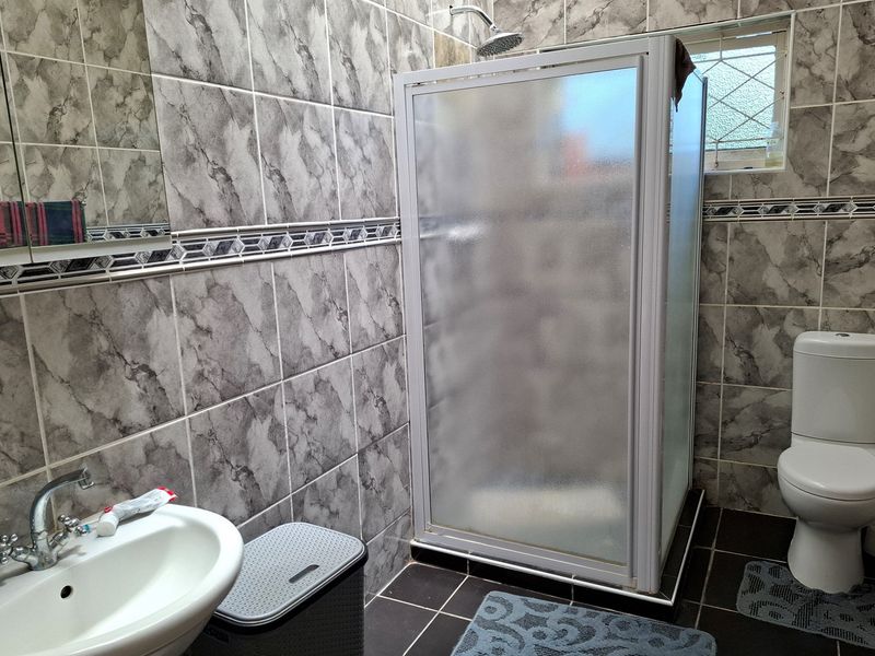 "Ramsgate Gem: Chic Farm and Business Potential" - Photo 9