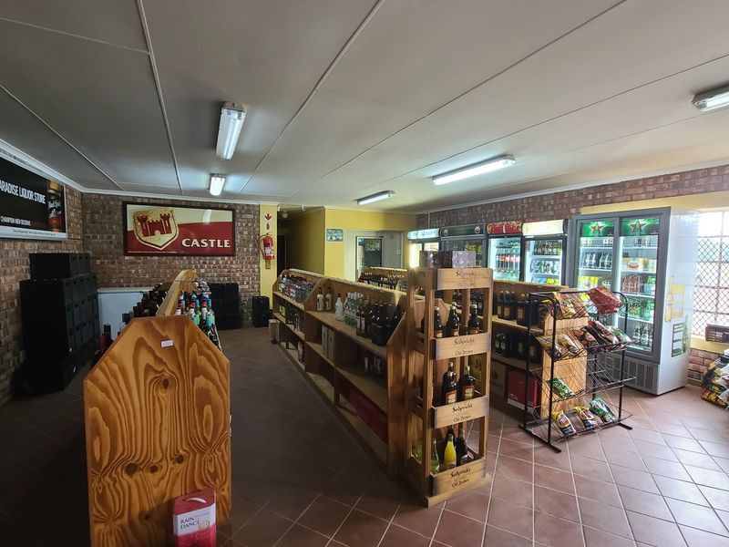 Supermarket, Liquor store, pub and restaurant - Photo 4
