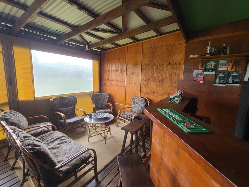 Supermarket, Liquor store, pub and restaurant - Photo 7