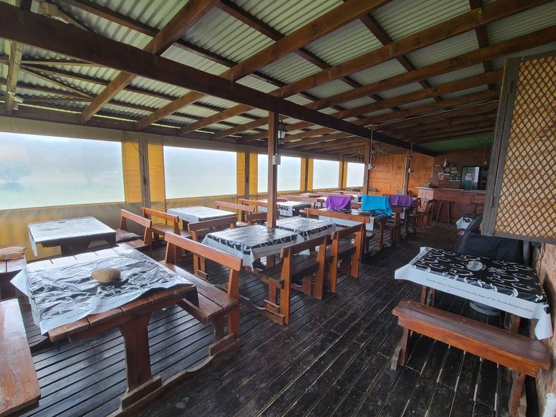 Supermarket, Liquor store, pub and restaurant - Photo 9