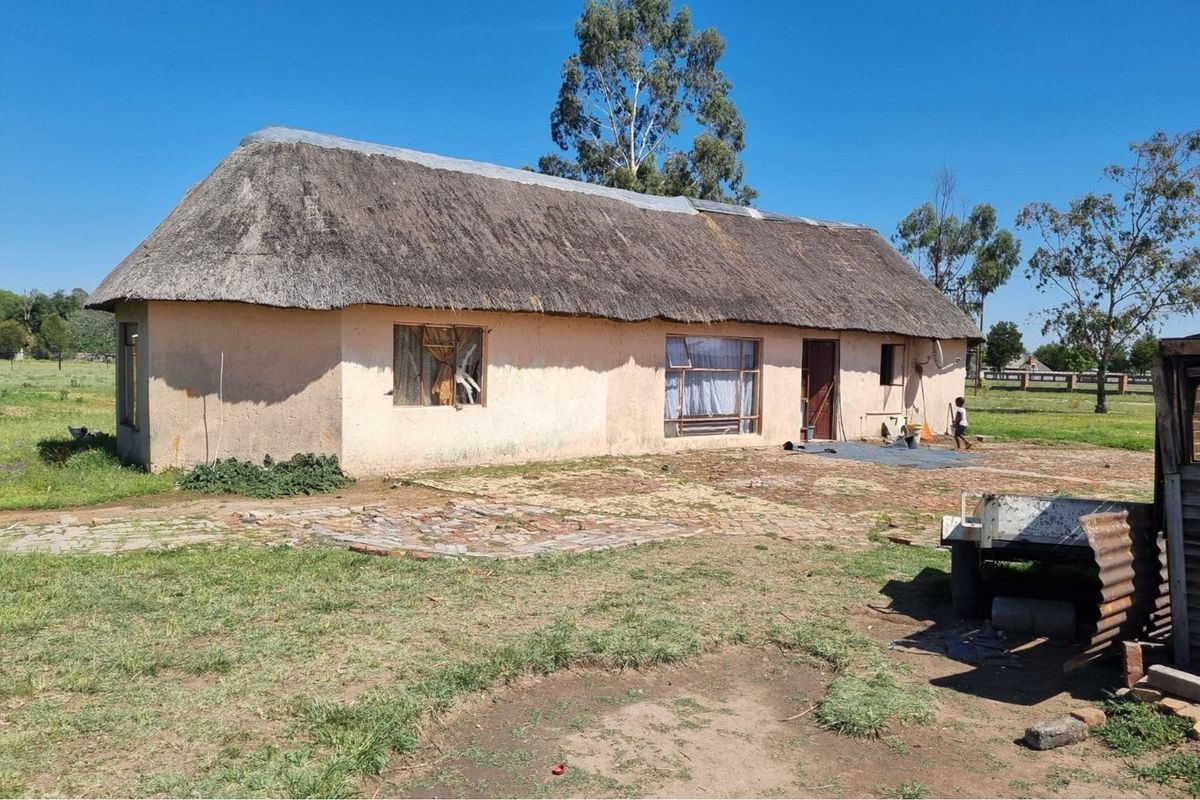 "Prime Retail Space in Endicott: Invest & Thrive" - Photo 2