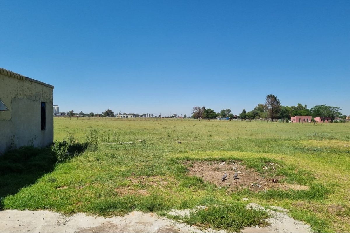 "Prime Retail Space in Endicott: Invest & Thrive" - Photo 3