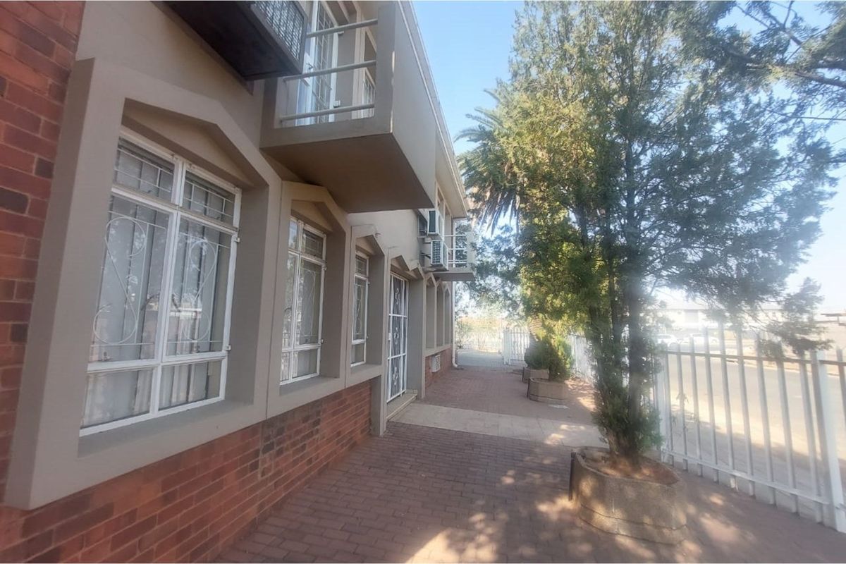 Office For Sale in Kimberley Central, Kimberley - Photo 5