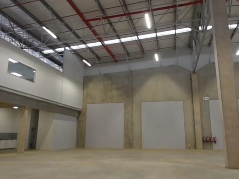 Highly sought after warehouse newly available - Photo 4