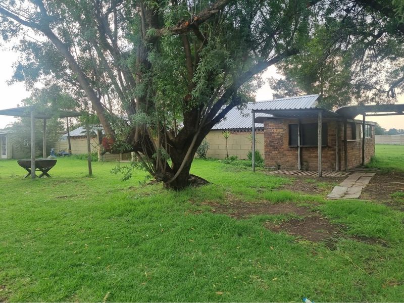 Charming Lodge for Sale in Tranquil Vischkuil - Photo 6