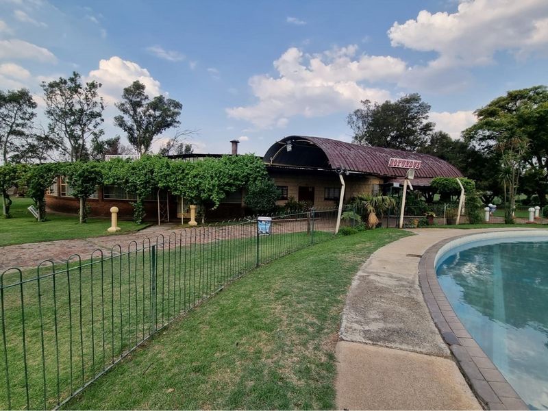 Charming Lodge for Sale in Tranquil Vischkuil - Photo 7