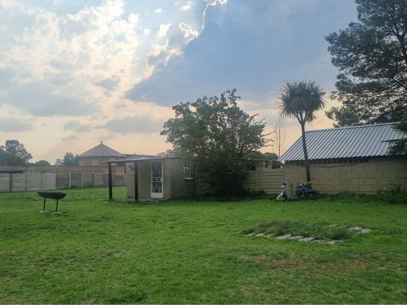 Charming Lodge for Sale in Tranquil Vischkuil - Photo 3