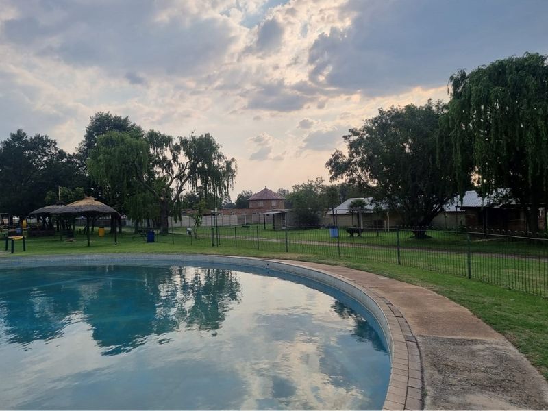 Charming Lodge for Sale in Tranquil Vischkuil - Photo 8