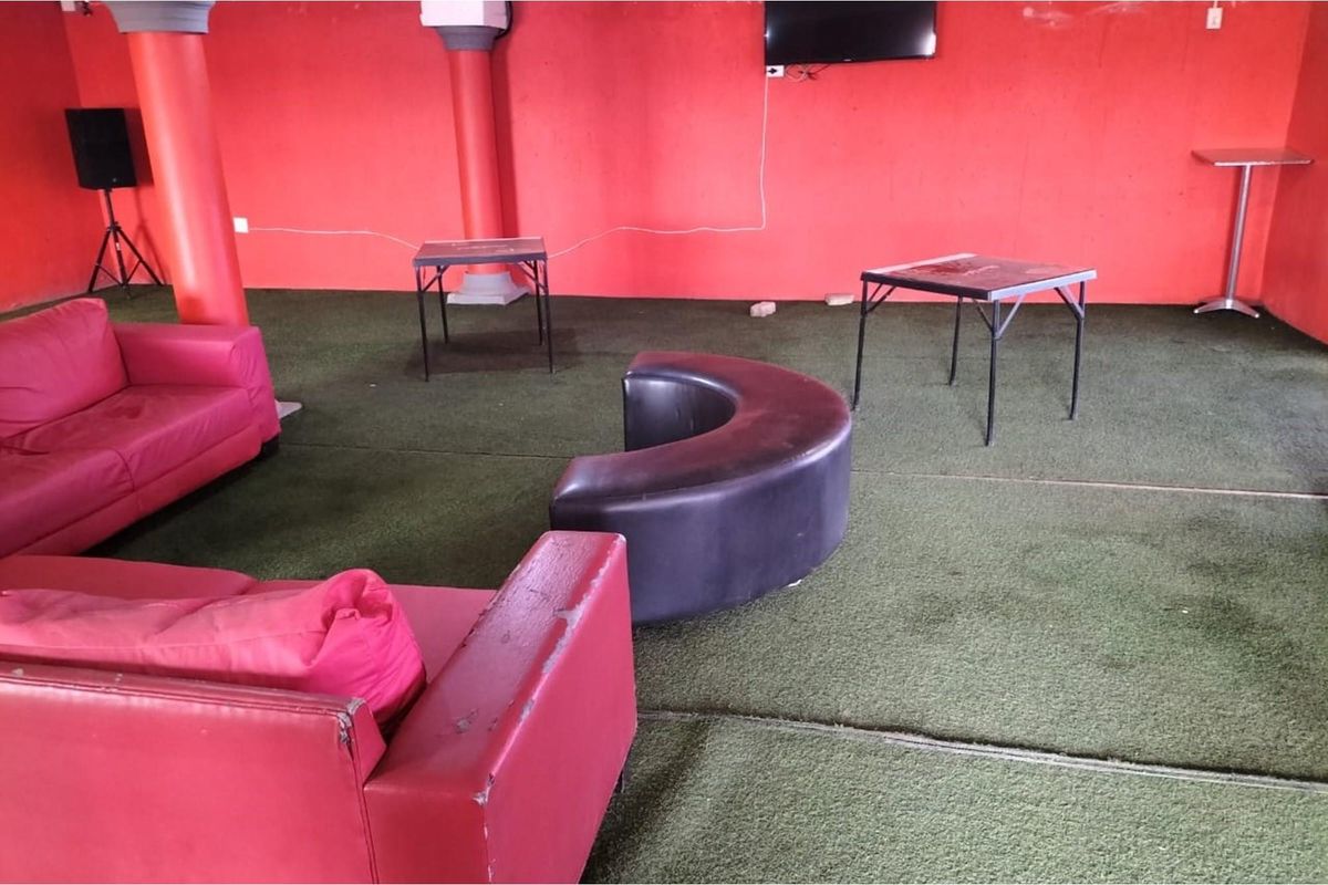 Liquor/Tavern For Sale In Orange Farm Ext 6 - Photo 5