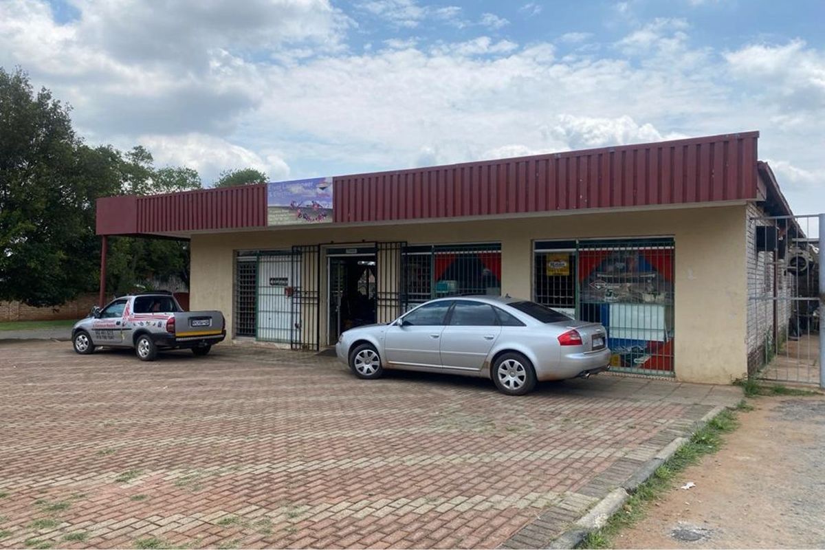 "Prime Retail Investment in Carletonville" - Photo 3