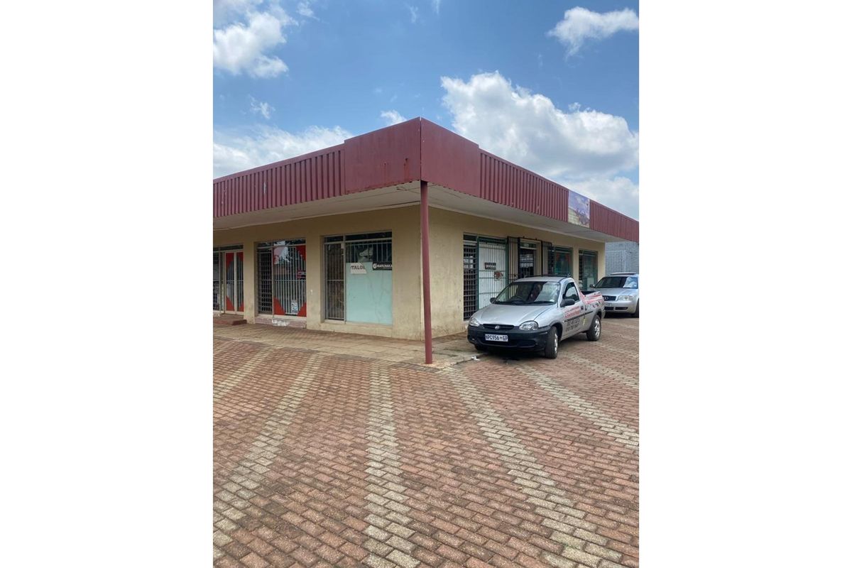 "Prime Retail Investment in Carletonville" - Photo 5