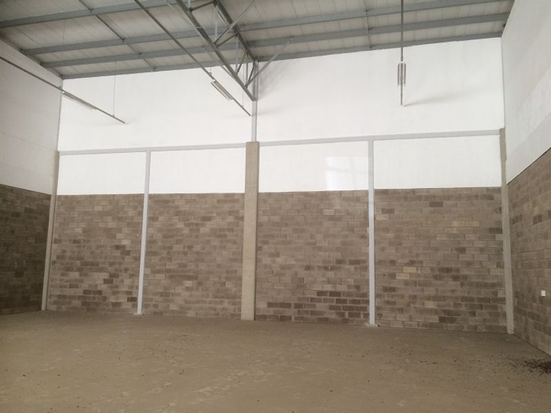 Warehouses of varying sizes to let on Durbans Northern corridor. - Photo 7