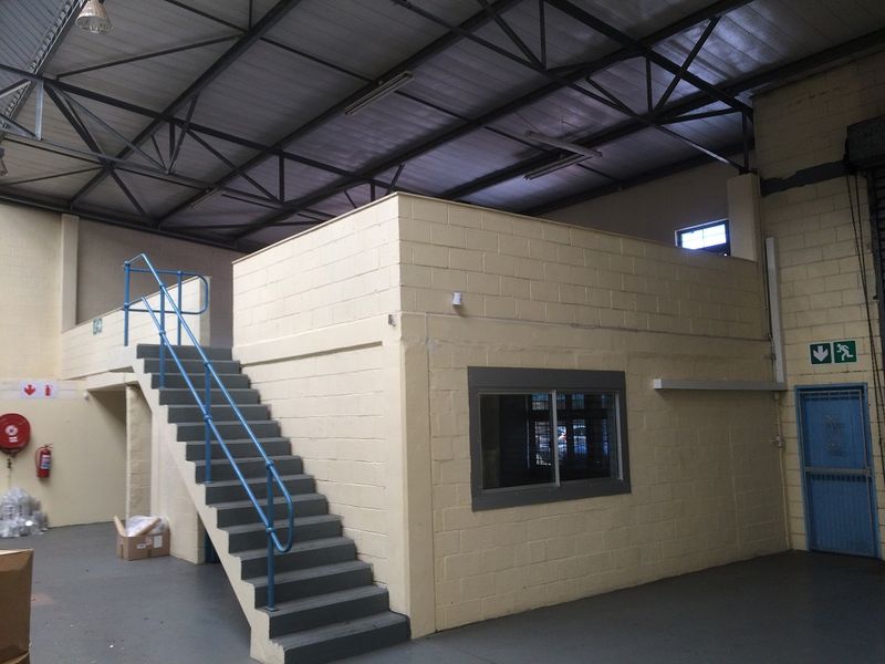 Warehouses of varying sizes to let on Durbans Northern corridor. - Photo 10