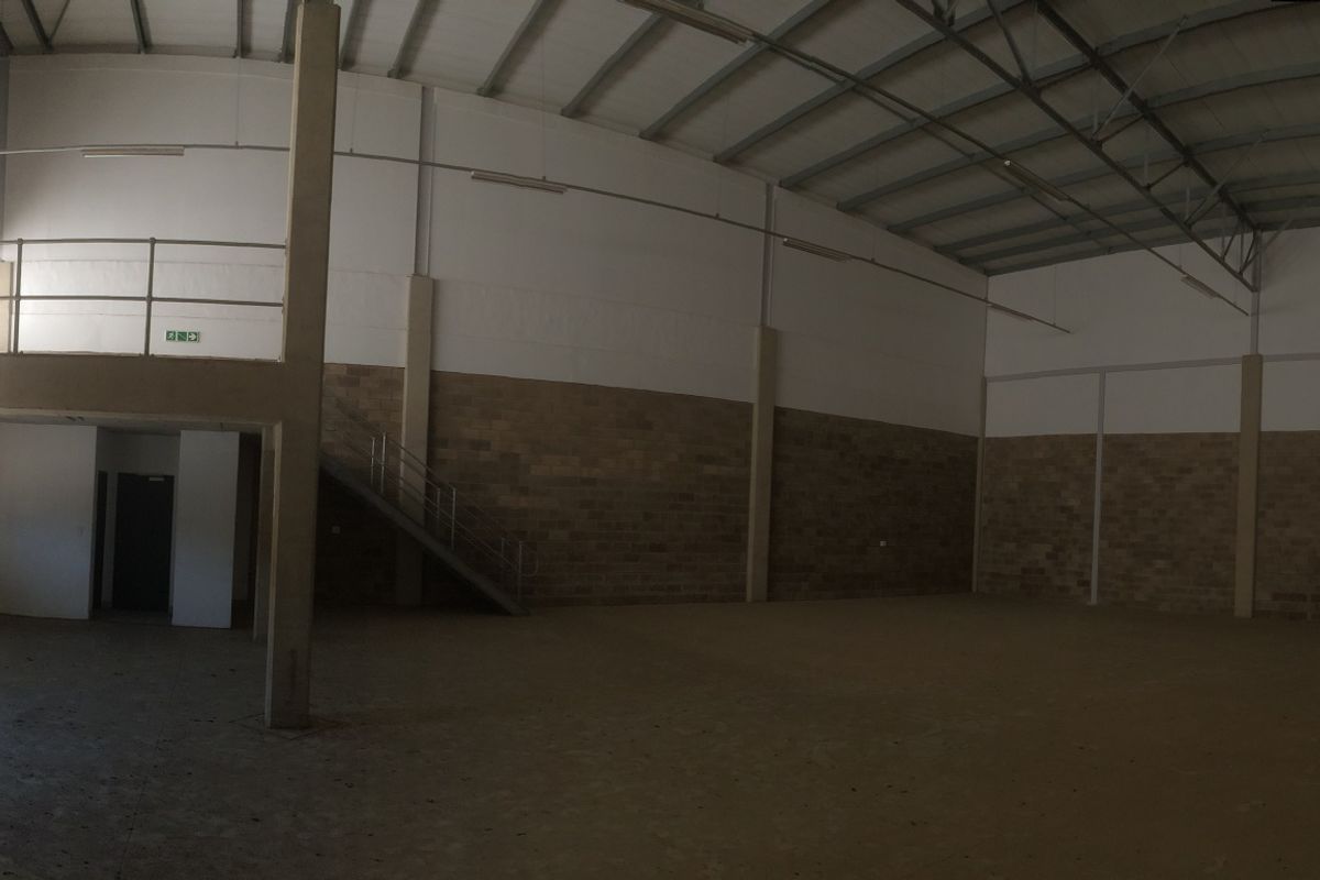 Warehouses of varying sizes to let on Durbans Northern corridor. - Photo 4