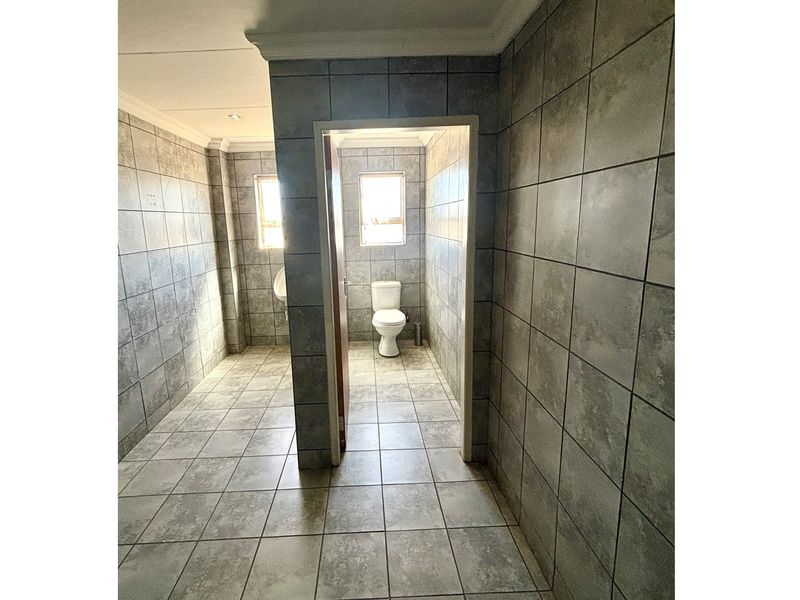 Prime 894m2 Warehouse for Sale in Vaalpark - Photo 8