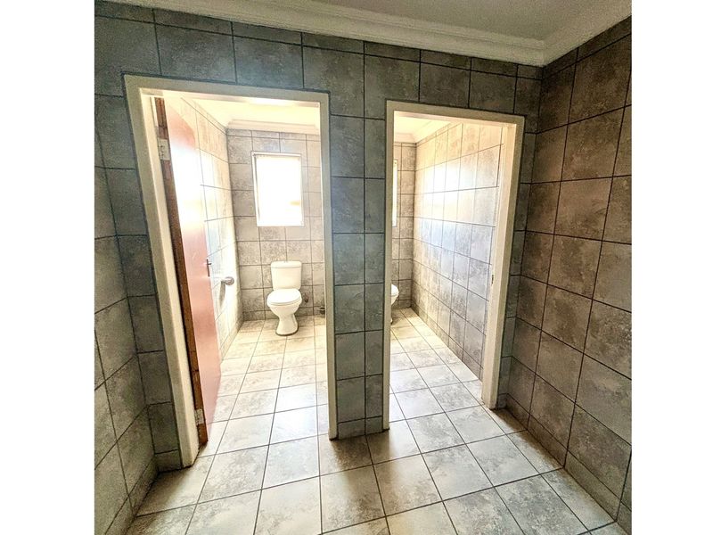 Prime 894m2 Warehouse for Sale in Vaalpark - Photo 5