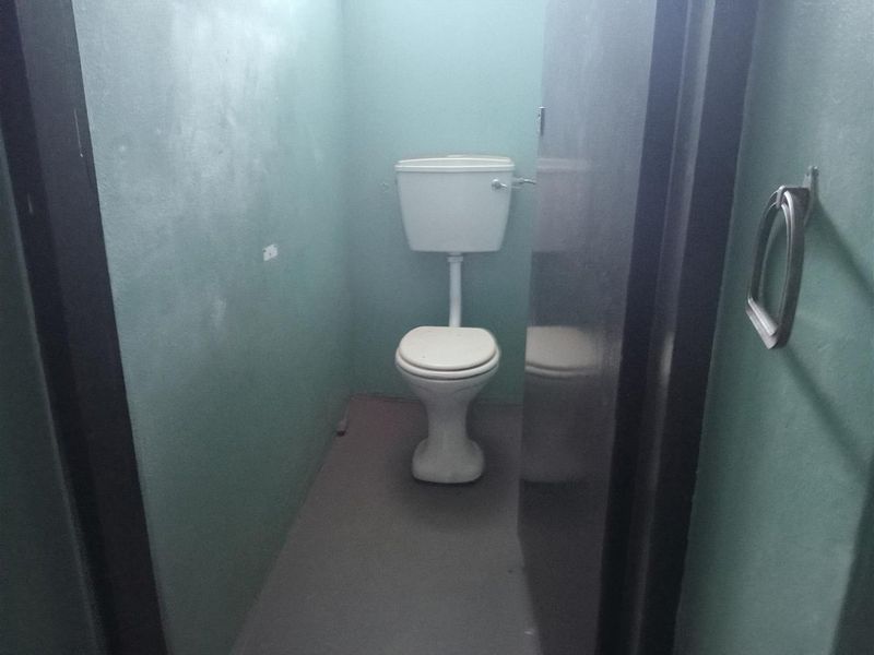 Warehouses of varying sizes to let on Durbans Northern corridor. - Photo 6