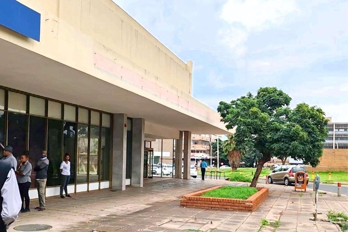 Prime 1,737 sqm Retail and Office Space Available - Photo 3