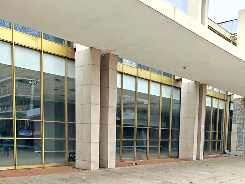 Prime 1,737 sqm Retail and Office Space Available - Photo 2