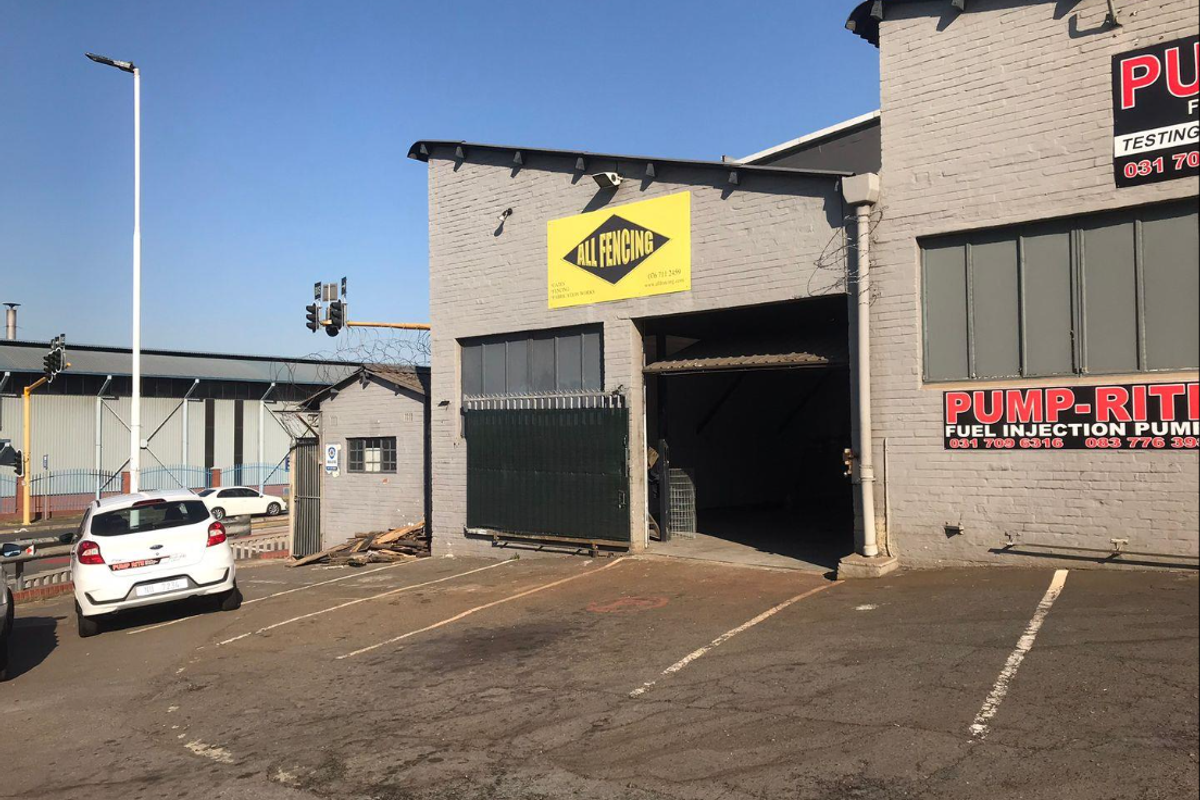 Highly sought after facility newly available - Photo 2