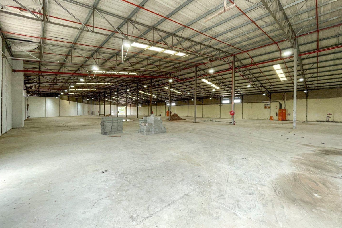 Highly sought after facility newly available - Photo 4