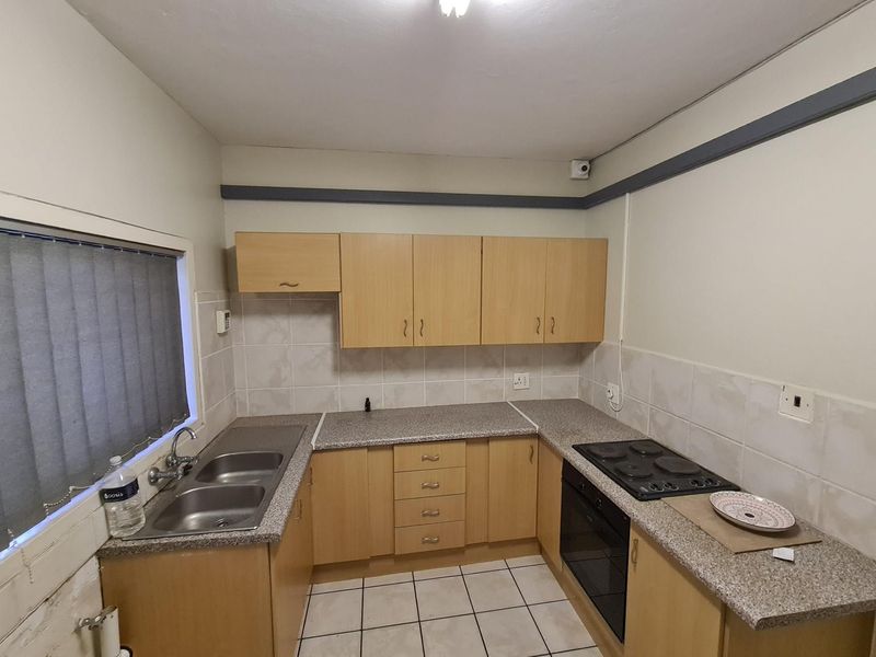 Versatile Commercial Office Space and Apartment in Cedrella Building - Photo 4