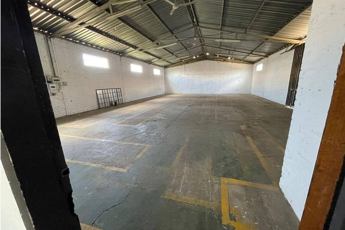 VANDERBIJLPARK * COMMERCIAL PROPERTY CW 6 * R14 500 000.00 * 2.688HA * SUPERMARKET * LIQUOR SHOP - Photo 3