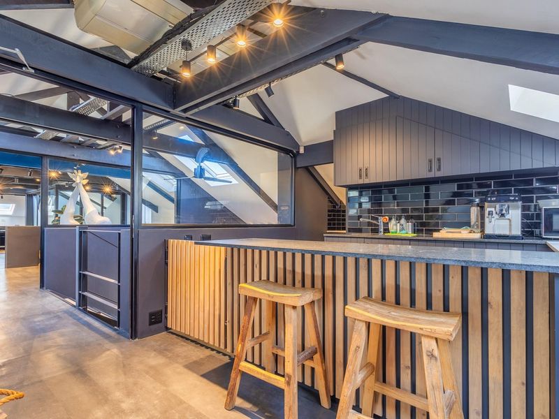 Prime Office Space in Southern Paarl - Ready for Your Business. - Photo 9