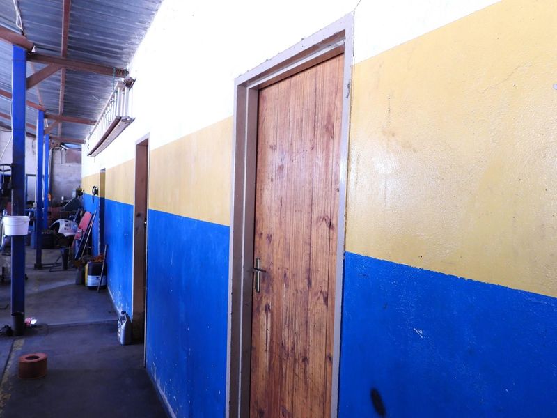 Versatile commercial property for sale in Bela Bela - Photo 8