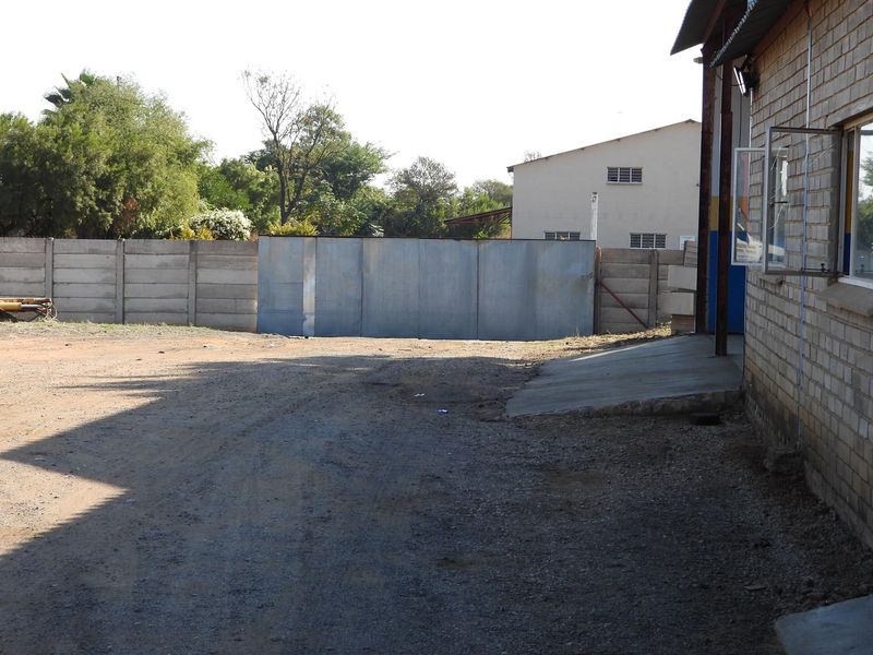 Versatile commercial property for sale in Bela Bela - Photo 2