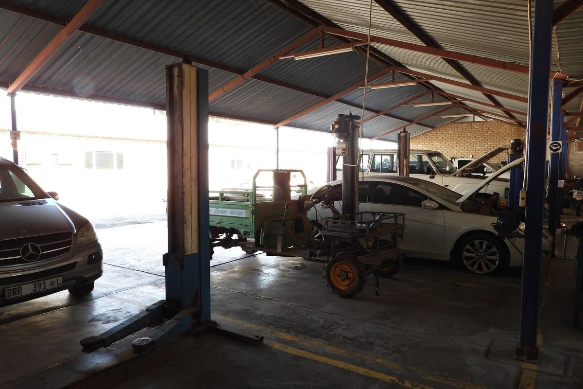 Versatile commercial property for sale in Bela Bela - Photo 4