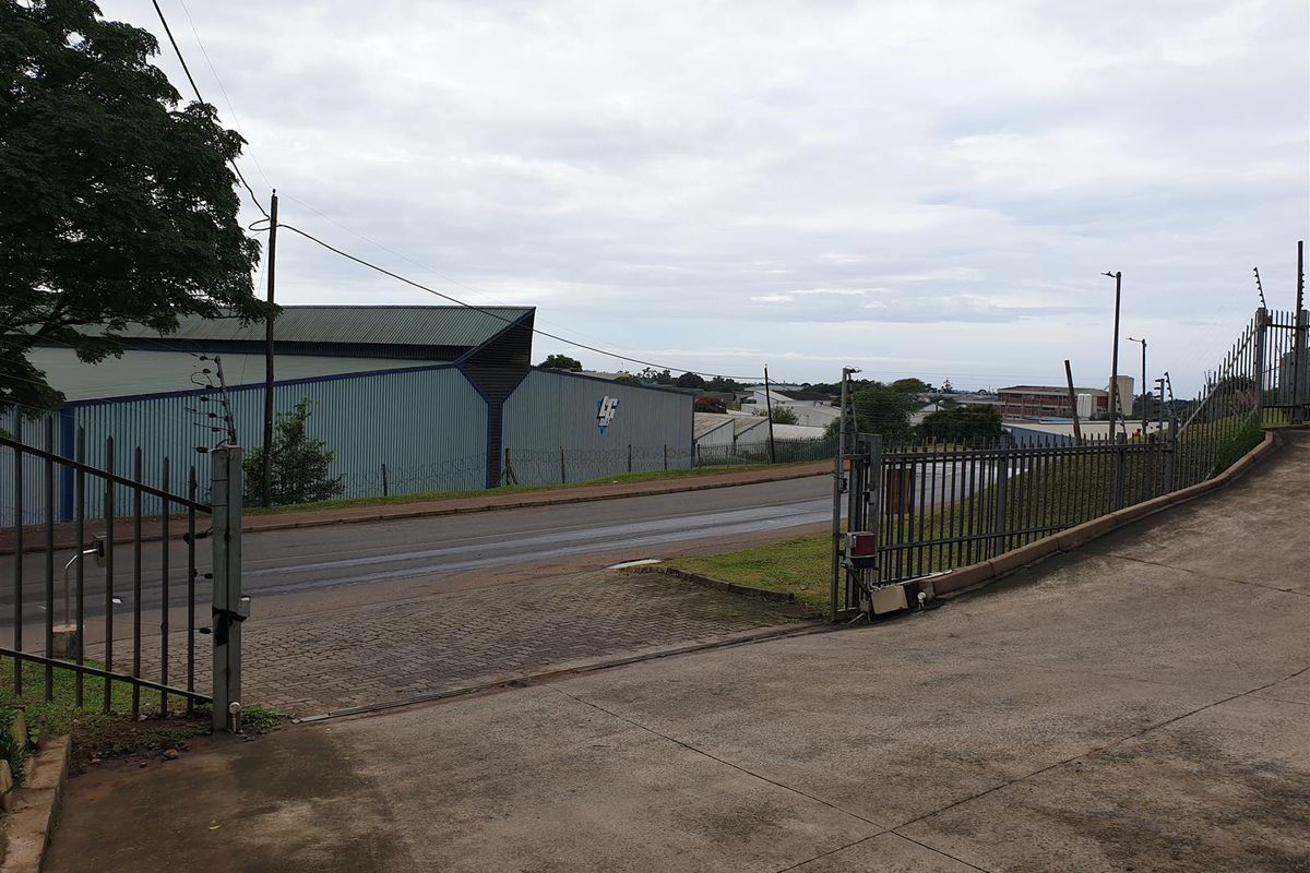 Highly sought after facility newly available - Photo 3